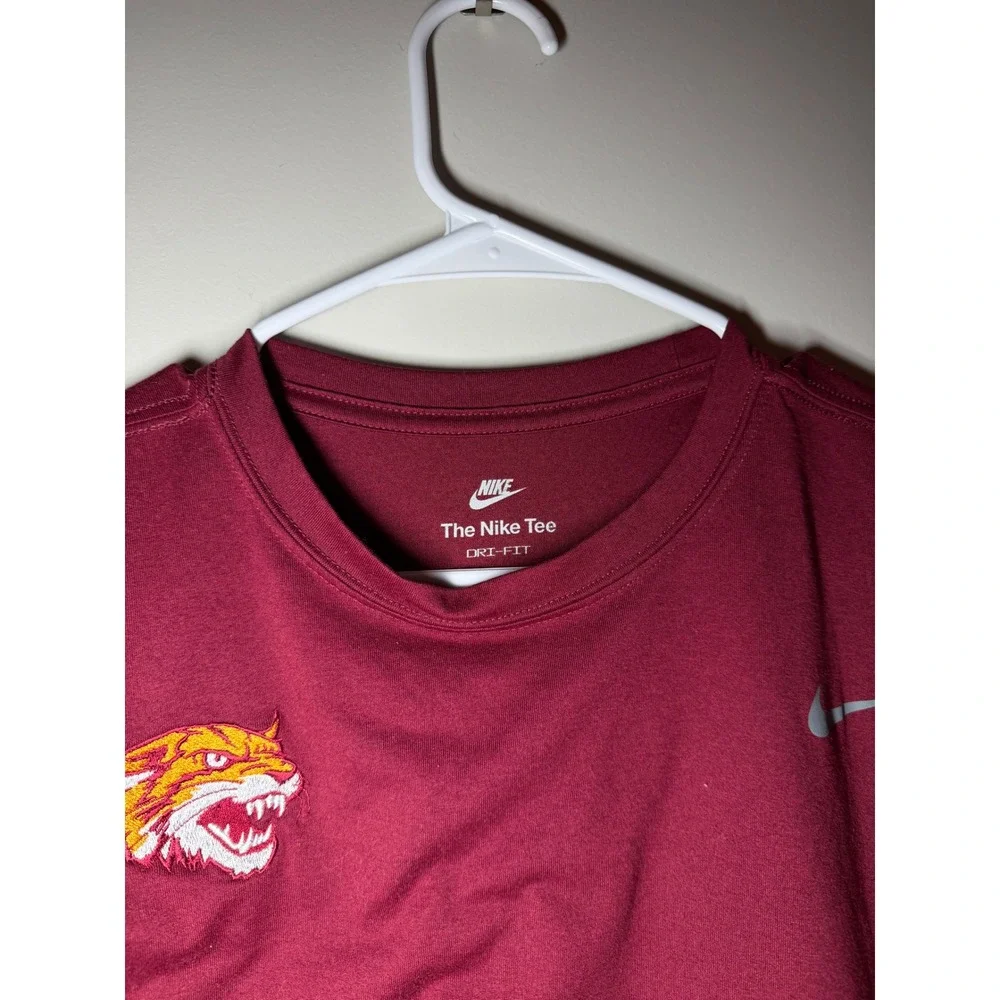 Nike Dri-FIT Mens Wildcat Graphic T-Shirt Maroon Burgundy Short Sleeve Tee